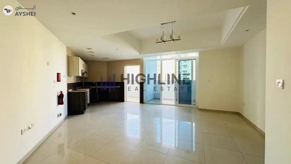 Bright & Spacious | 1Bed + Store | Open Kitchen