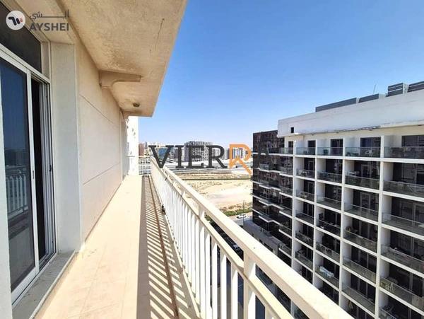 Mazaya 15, Queue Point, Liwan, Dubai