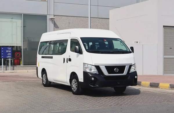 Nissan Urvan High Roof Passenger 2021 Model – GCC Spec