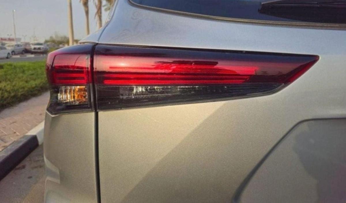 Toyota Highlander Toyota Highlander 2024 TOYOTA HIGLANDER LIMITED HYBRID 2.5L-8-8