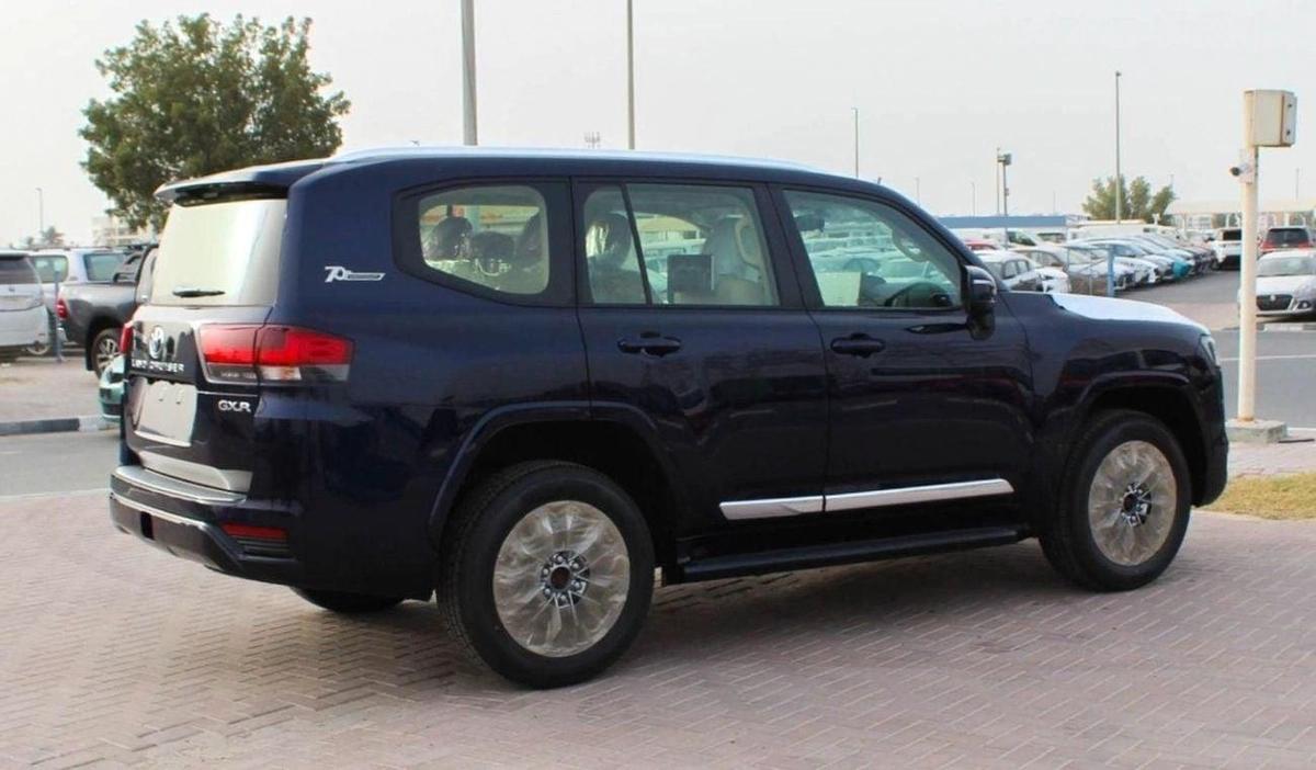 Toyota Land Cruiser LAND CRUISER GXR 3.5L V6-6-6