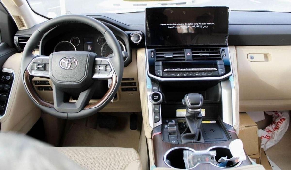 Toyota Land Cruiser LAND CRUISER GXR 3.5L V6-8-8