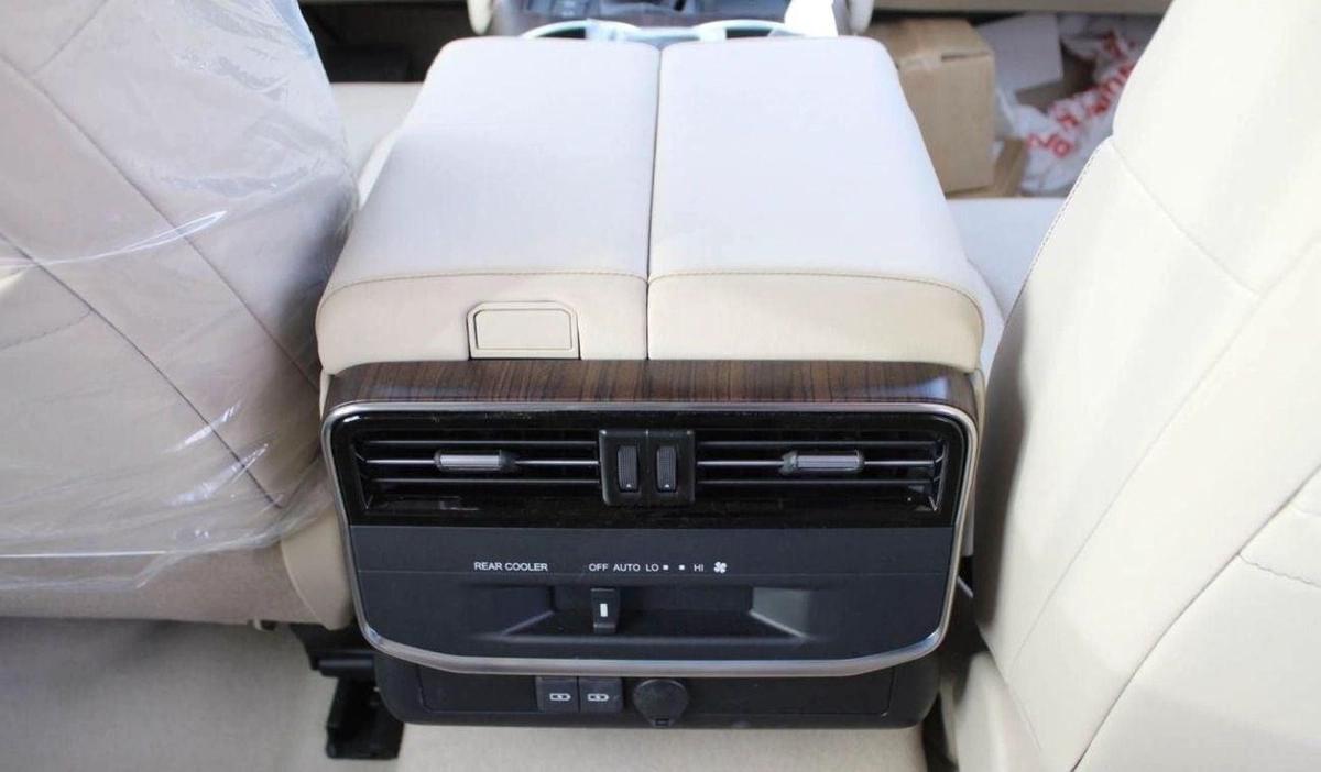 Toyota Land Cruiser LAND CRUISER GXR 3.5L V6-16-16