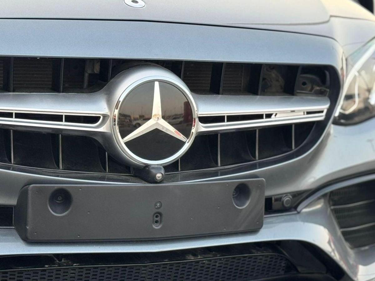 Mercedes-Benz E200 E200 2018 GCC UPDATE E63-6-6