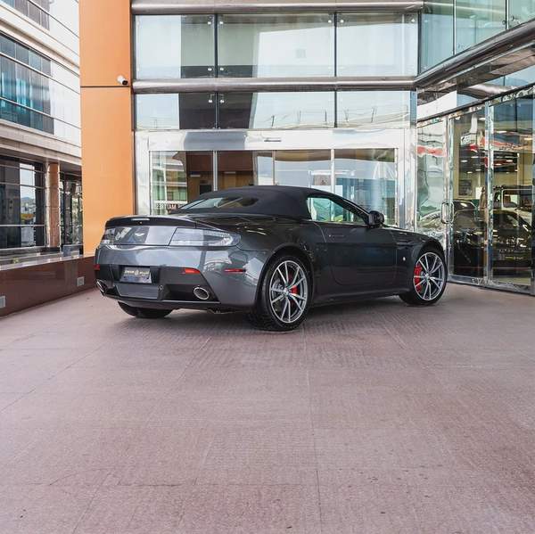 2016 Aston Martin Vantage V8 S ( CONVERTIBLE ) DONE ONLY 500KM