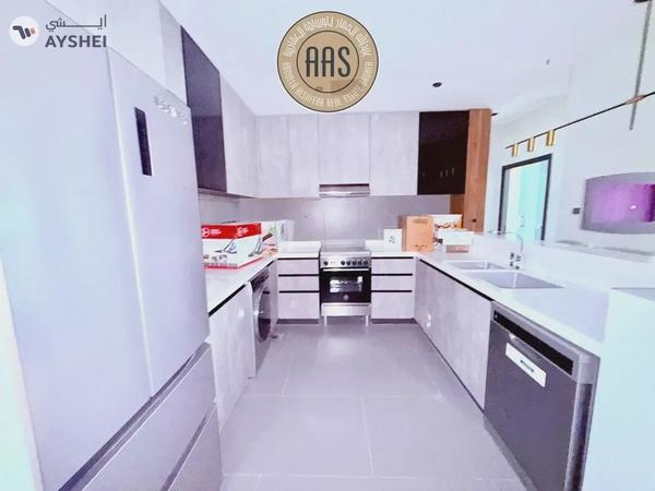 SPACIOUS 2BHK WITH FULLY FURNISHED+MAID ROOM CLOSE TO METRO IN JLT DUBAI