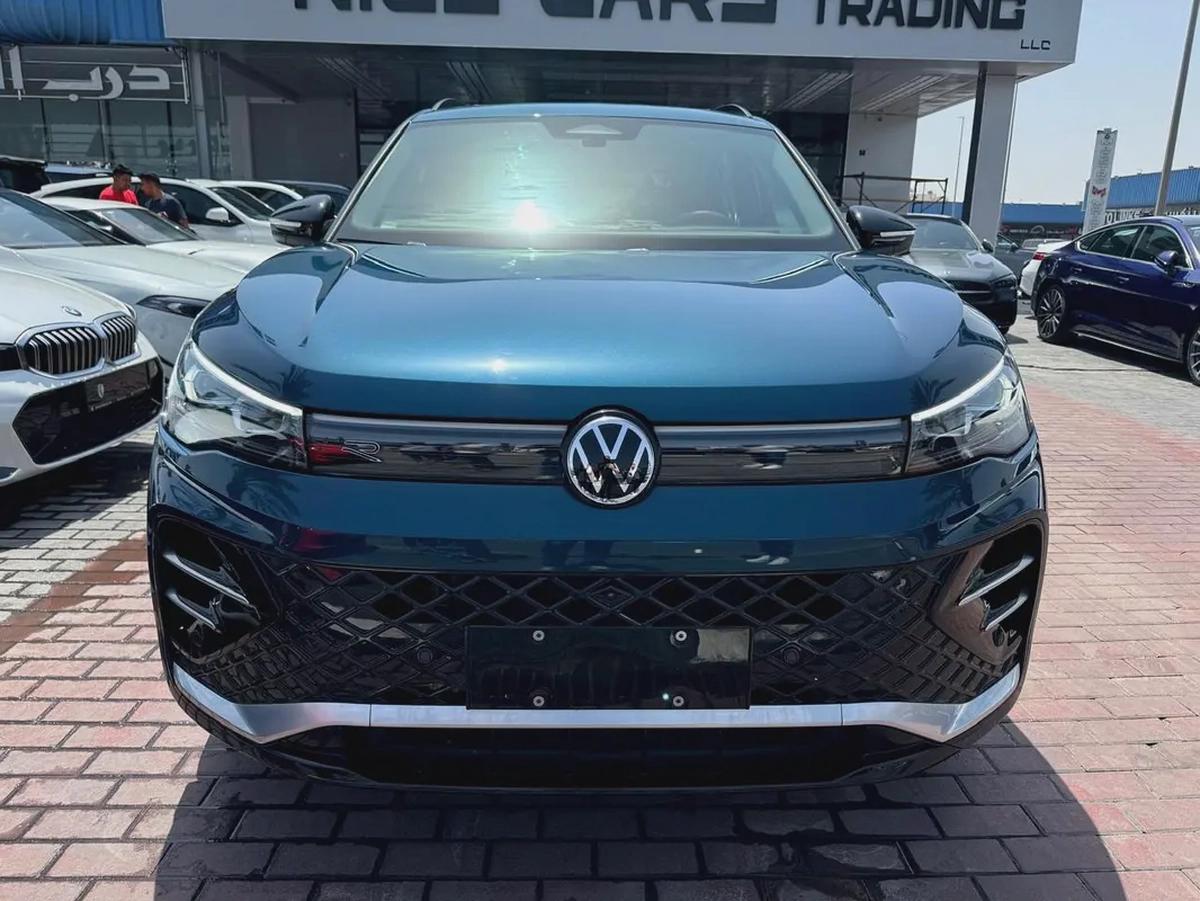 2025 Volkswagen Tiguan R-Line Black Edition - GCC Specs - Brand New!-1-1