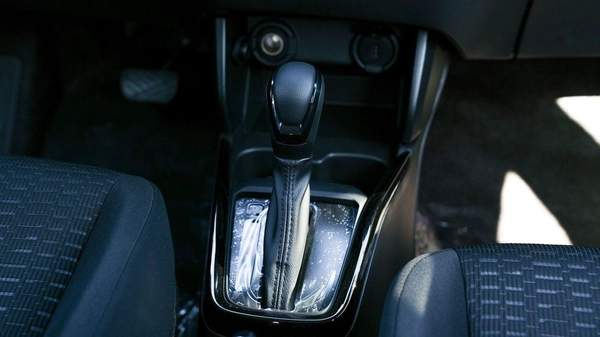 Suzuki Swift Brand New 2026 Suzuki Swift GLX (N-SWI12-P-26) 1.2L | 5-Seater Hatchback | African Specs | Export On