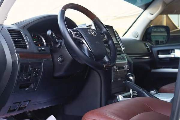 Toyota Land Cruiser 2016 VXR Full Option