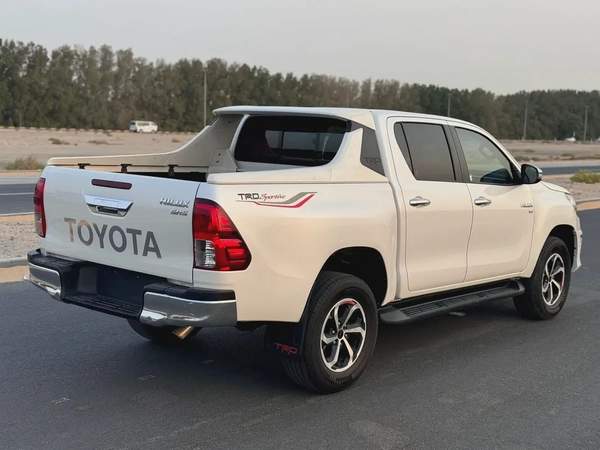 Hiulx TRD V6 2018 very good condition