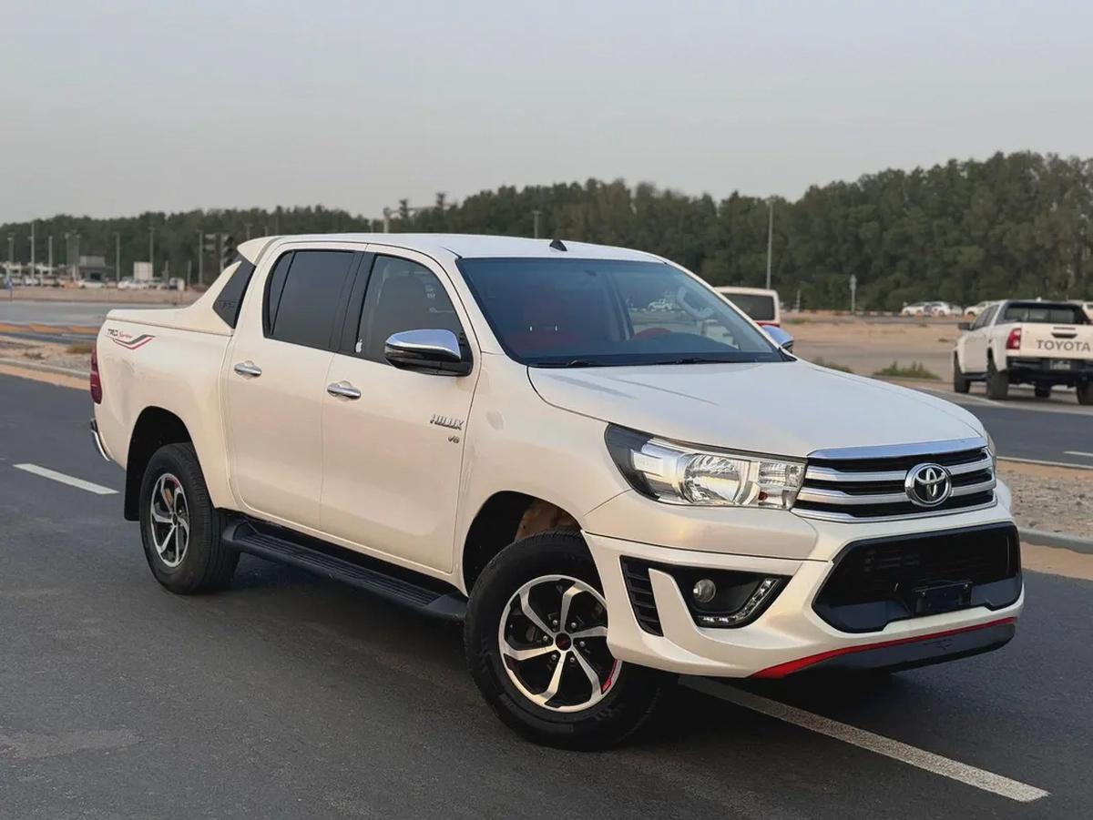 Hiulx TRD V6 2018 very good condition-2-2