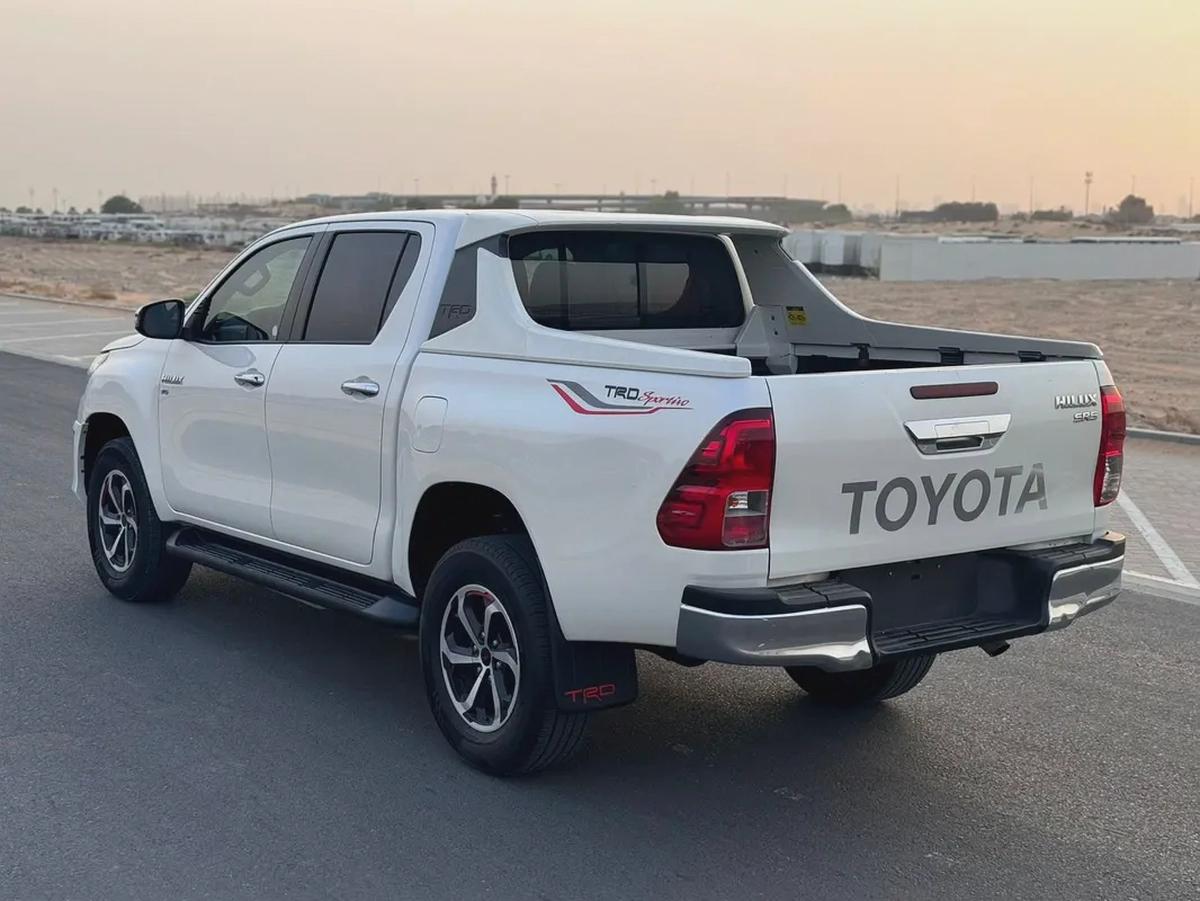 Hiulx TRD V6 2018 very good condition-3-3