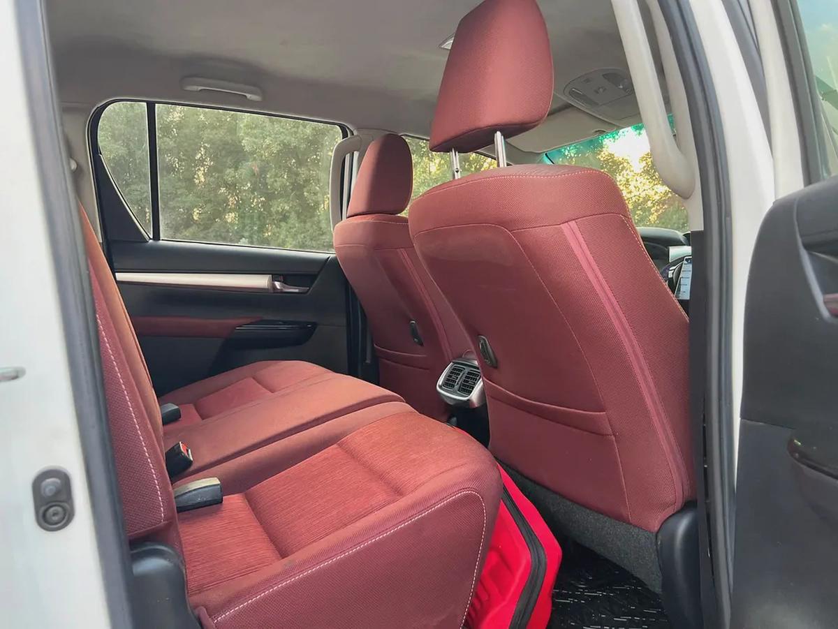 Hiulx TRD V6 2018 very good condition-6-6