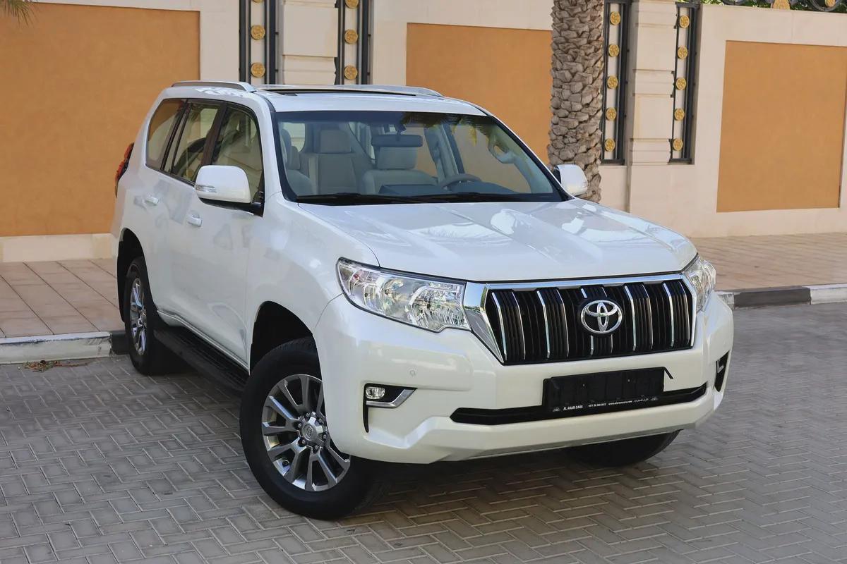 TOYOTA PRADO GXR - GCC SPECS - ORIGINAL PAINT - UNDER WARRANTY - FULL SERVICE HISTORY --1-1