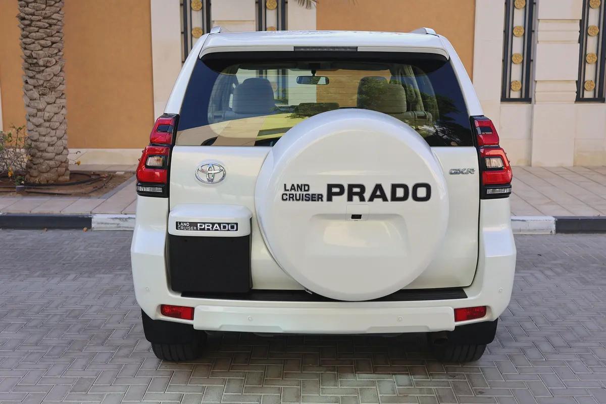 TOYOTA PRADO GXR - GCC SPECS - ORIGINAL PAINT - UNDER WARRANTY - FULL SERVICE HISTORY --7-7