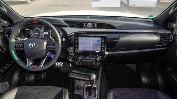 Toyota Hilux GR Sport 4.0L