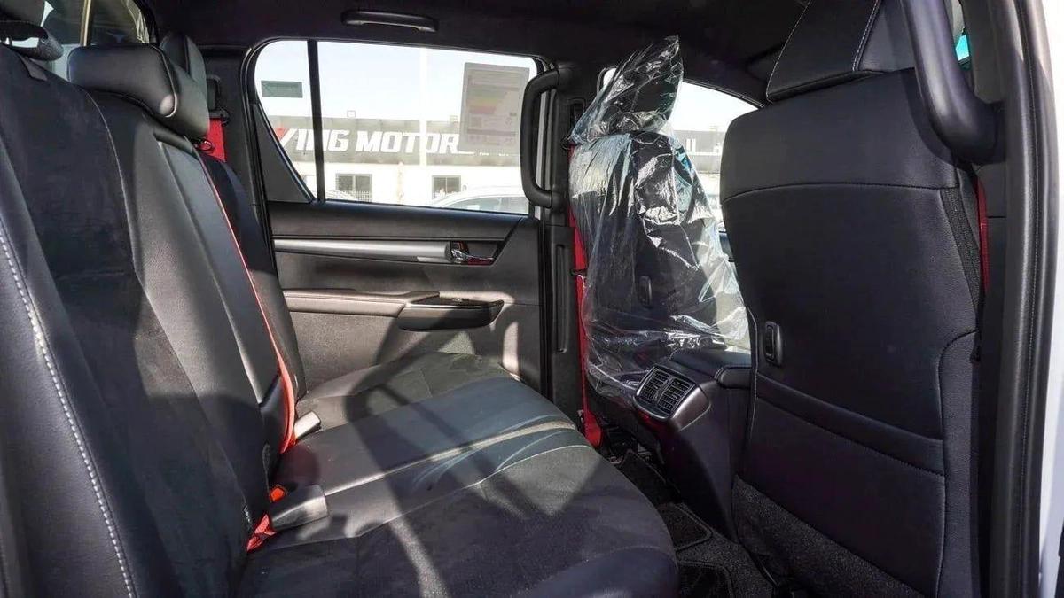 Toyota Hilux GR Sport 4.0L-15-15