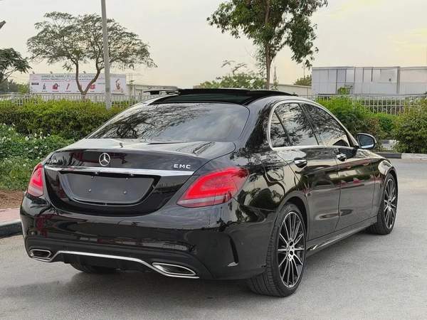 Mercedes C200 AMG Full Option Gcc. full History