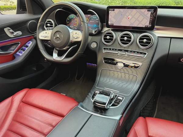 Mercedes C200 AMG Full Option Gcc. full History