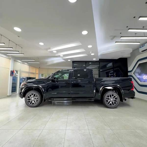 2023 Toyota Tundra Platinum