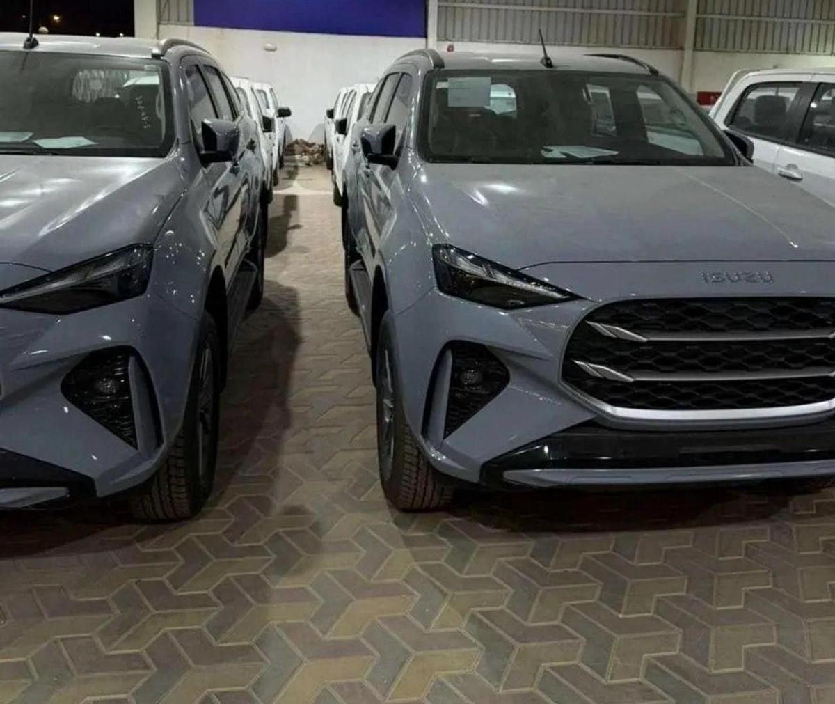 Isuzu MU X NEW ISUZU MU-X 3.0L Turbo Diesel — Full Option | Grey-3-3