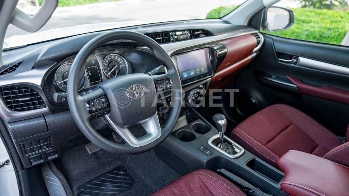 Toyota Hilux Toyota Hilux 2.7L petrol automatic MY 2026-9-9