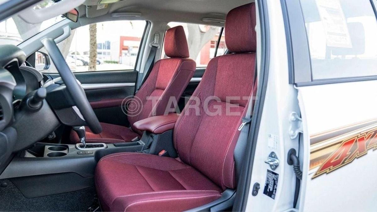 Toyota Hilux Toyota Hilux 2.7L petrol automatic MY 2026-10-10