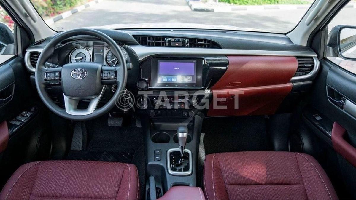 Toyota Hilux Toyota Hilux 2.7L petrol automatic MY 2026-15-15