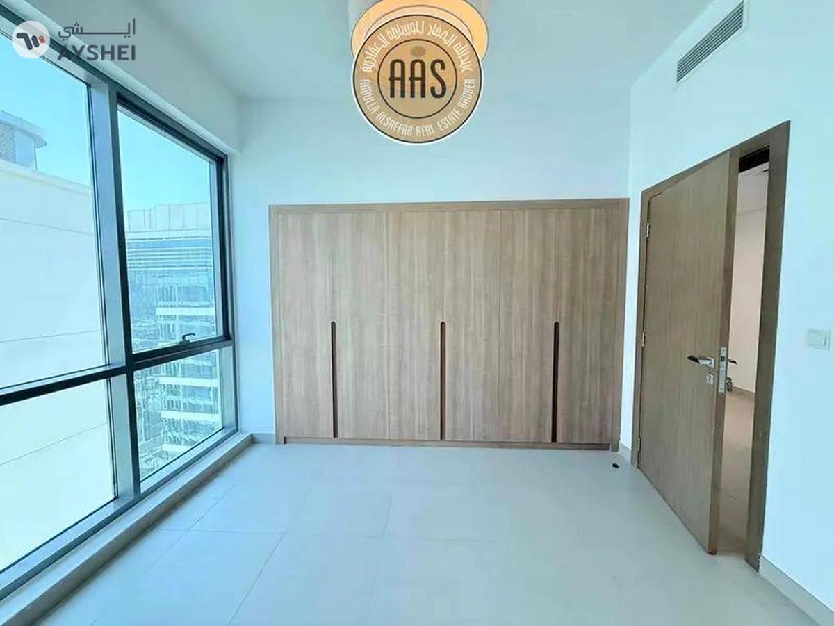 HUGE 3BHK+STORAGE | GYM & POOL | FREE PARKING-9-9