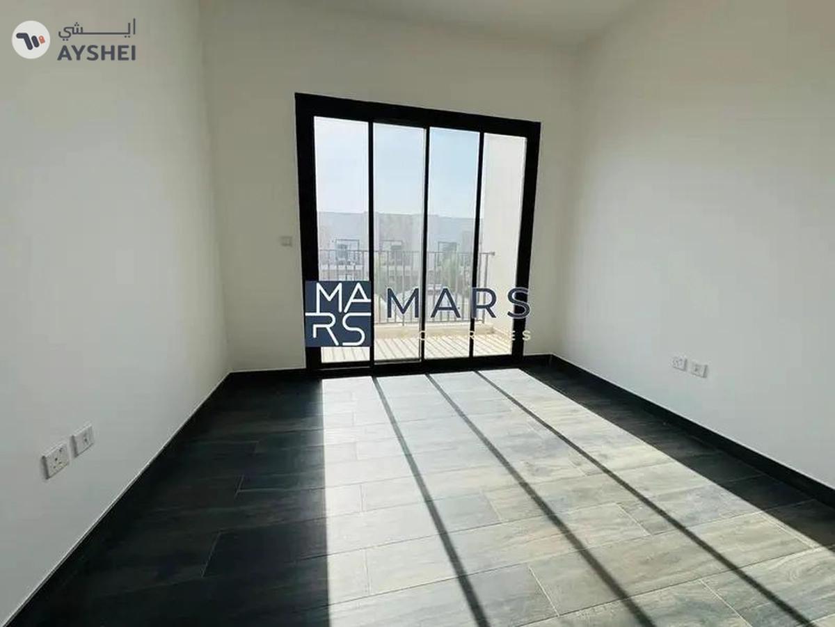 Luxury| Spacious| 4 Bedroom Townhouse| With Maid Room| Best Price| End Unit-1-landscape