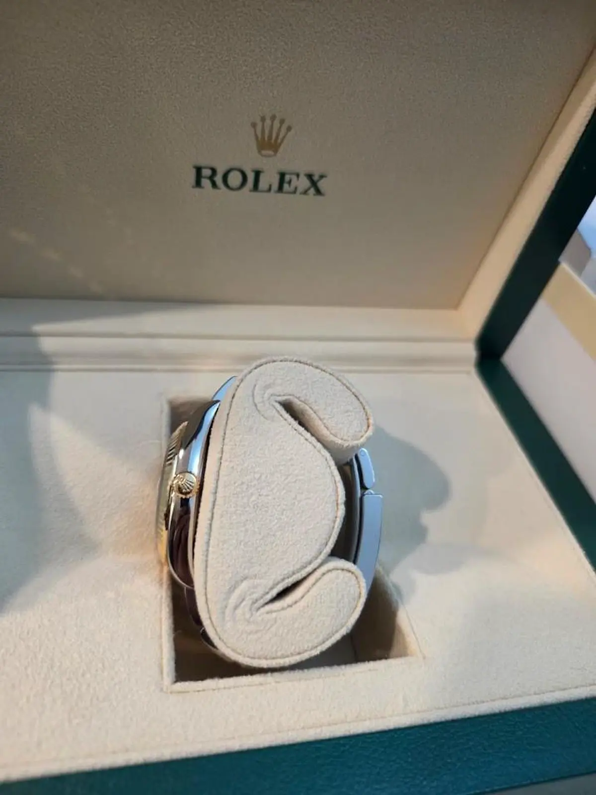 Rolex Datejust 36mm Wimbeldon Yellow Gold and Steel 126233 | 2023 | Like New | Original Box and Paper-2-2
