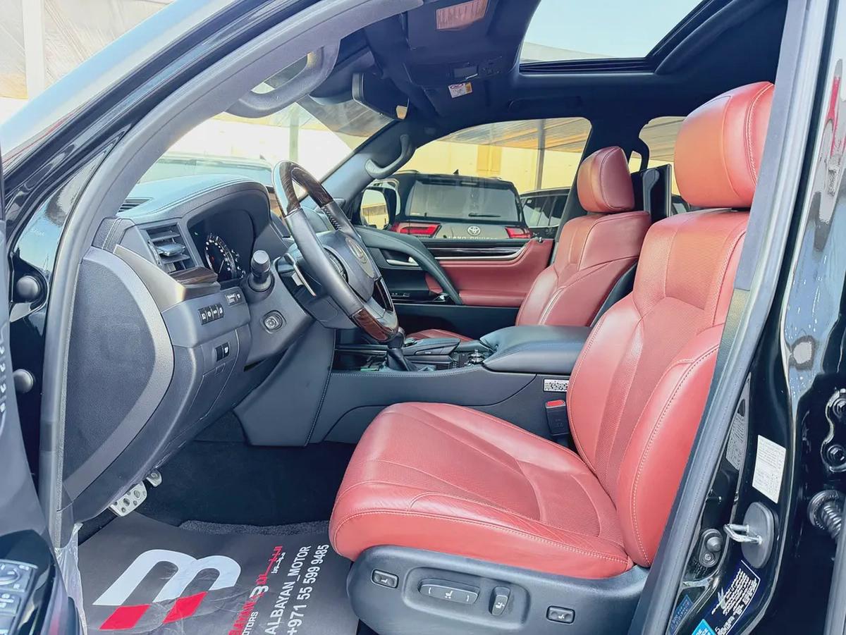 لكزس (LX570) سجنتشر اسود / عنابي خليجي الفطيم LX 570 Signature 2020 - GCC Specs - Pristine Condition-6-6