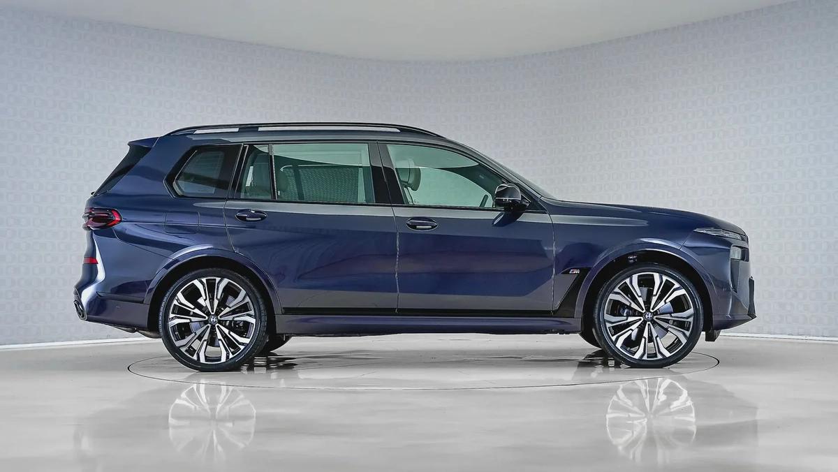 Special Offer | AED 7,353 PM | Special Colour, Full Individual Option | X7 M60i Individual-3-3
