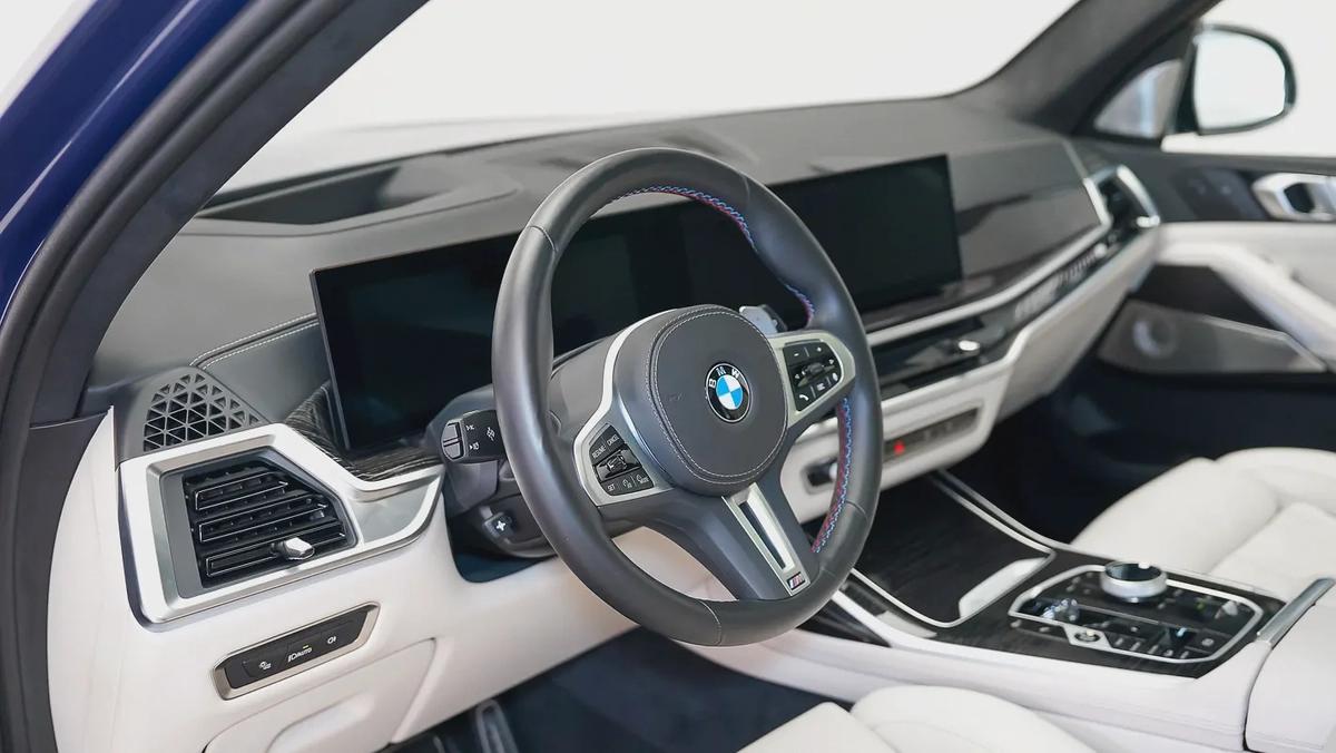 Special Offer | AED 7,353 PM | Special Colour, Full Individual Option | X7 M60i Individual-4-4