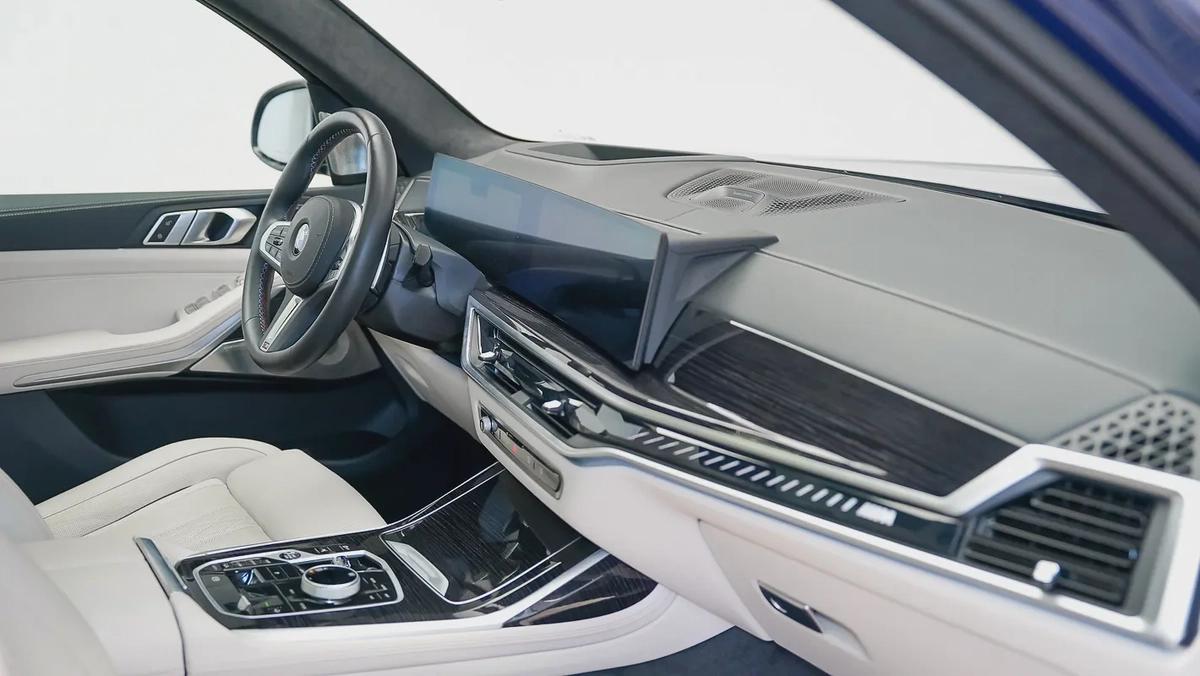 Special Offer | AED 7,353 PM | Special Colour, Full Individual Option | X7 M60i Individual-6-6