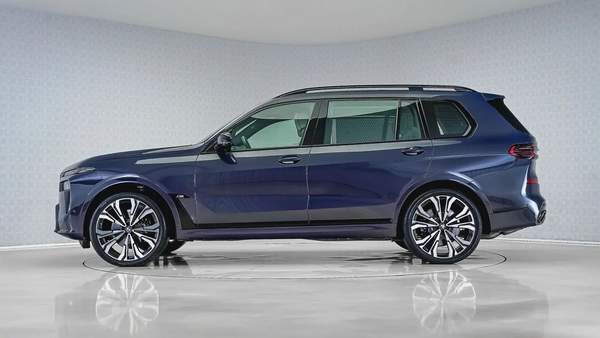 Special Offer | AED 7,353 PM | Special Colour, Full Individual Option | X7 M60i Individual