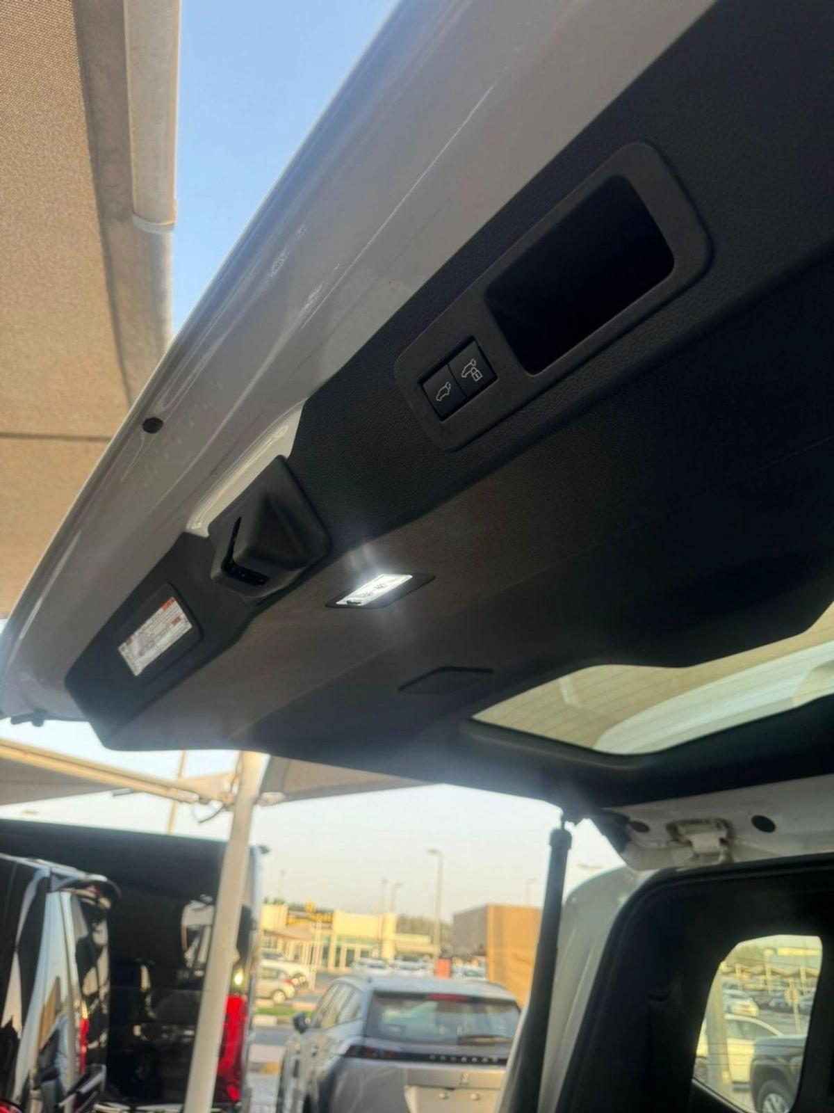 Toyota Land Cruiser GR-S Toyota Land Cruiser GR Sport 3.3 Diesel 2022-13-13