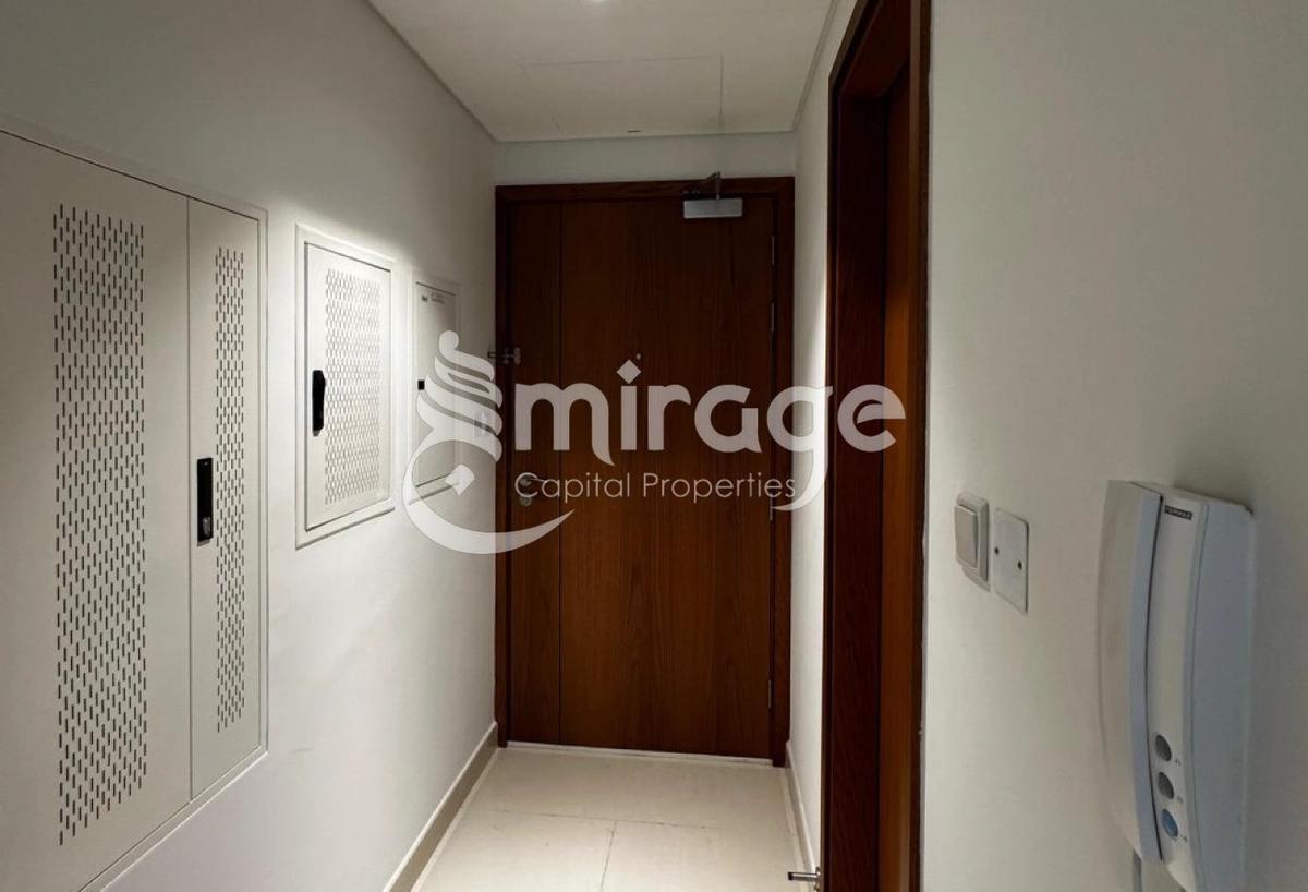 Stunning 2BHK | Great Location | Modern Layout-16-16