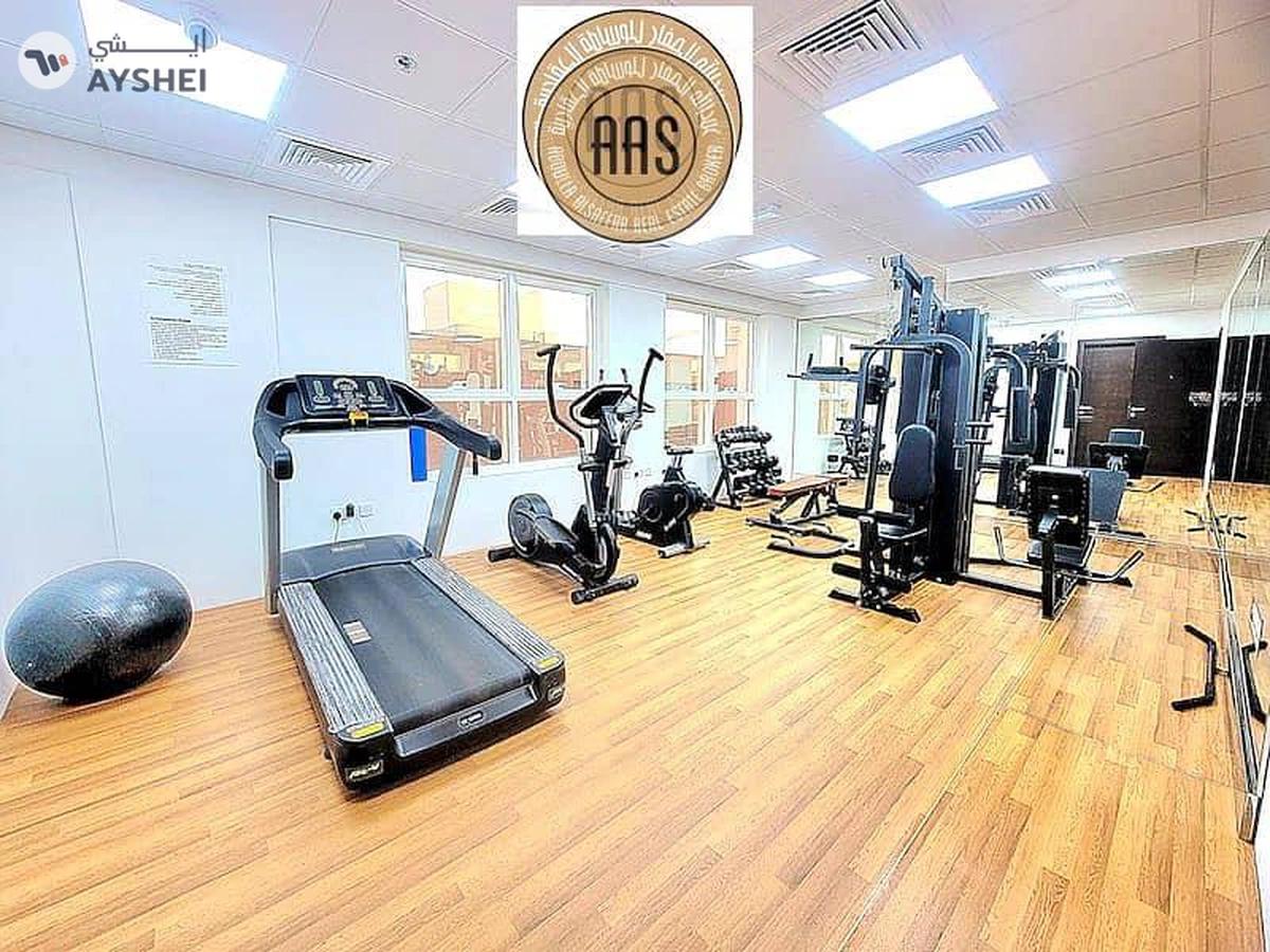 Like A Brand New Building 2Bhk 70k With Full Family Building-11-11