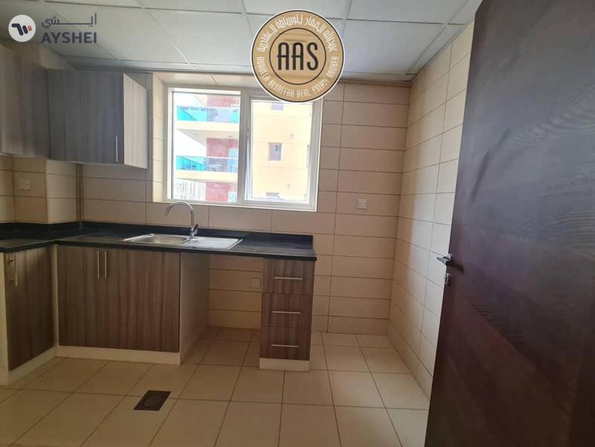 Like A Brand New Building 2Bhk 70k With Full Family Building-5-5