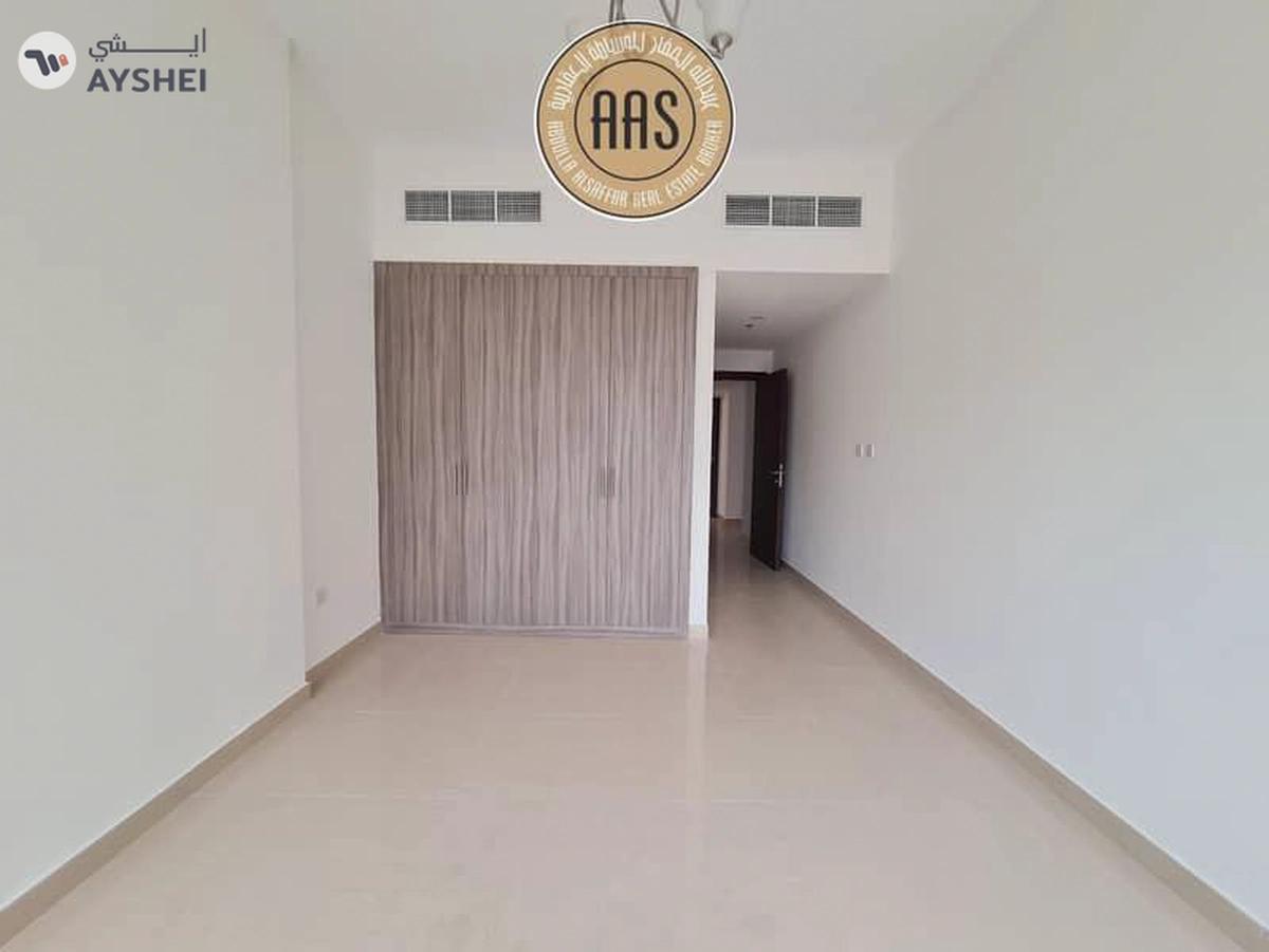 Like A Brand New Building 2Bhk 70k With Full Family Building-8-8