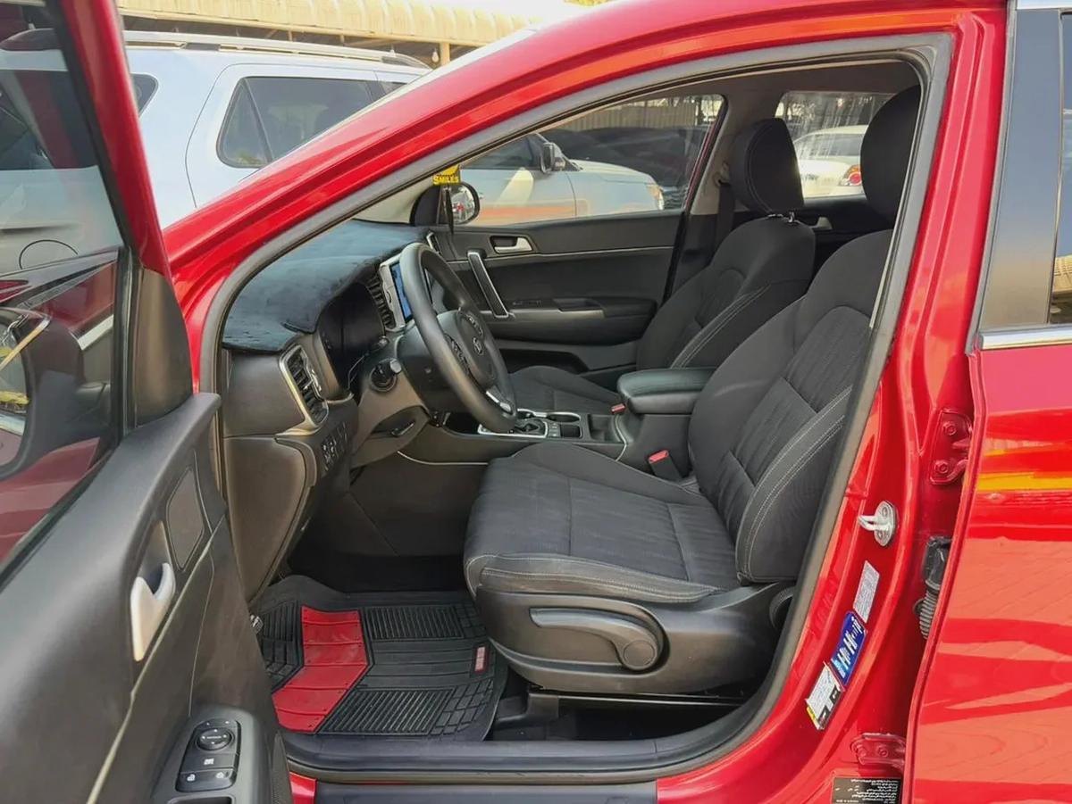 Kia Sportage 2018 GCC Specs - Well Maintained km is not original-4-4