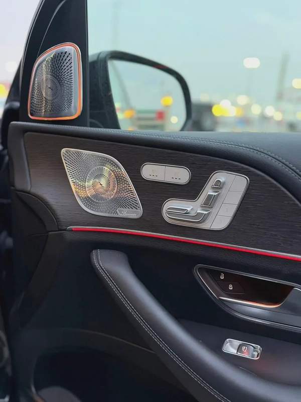 GLS580 .. V8 kit body AMG