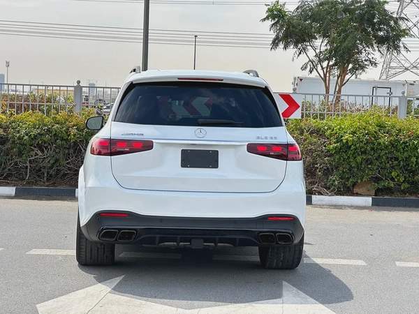 Mercedes Benz GLS63 2024