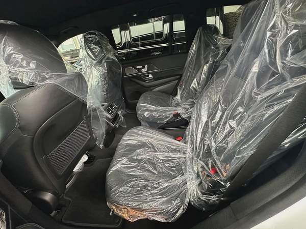 Mercedes Benz GLS63 2024