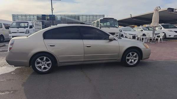 Nissan Altima SE 2006 - GCC Specs - Well Maintained
