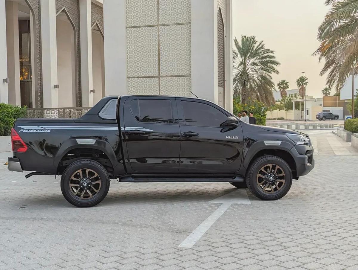 Toyota Hilux Adventure 2022 Facelifted 2026 - GCC Specs - Excellent Condition-12-12
