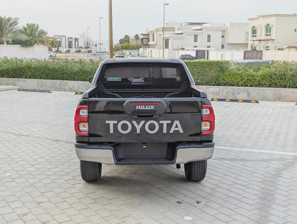 Toyota Hilux Adventure 2022 Facelifted 2026 - GCC Specs - Excellent Condition-13-13