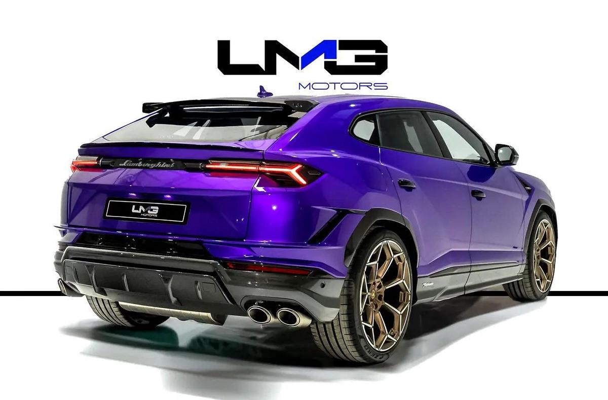 URUS PERFORMANTE | FULL CARBON INT/EXT | EXTENDED PERFORMANTE TRIM | SUNSHINE PACKAGE-15-15