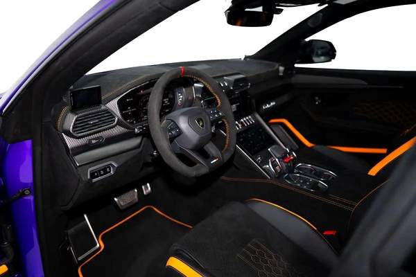 URUS PERFORMANTE | FULL CARBON INT/EXT | EXTENDED PERFORMANTE TRIM | SUNSHINE PACKAGE